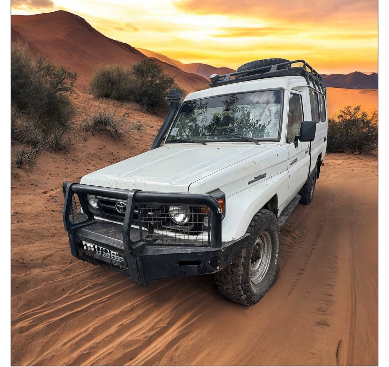 Toyota Land Cruiser (J78) Long-Wheelbase