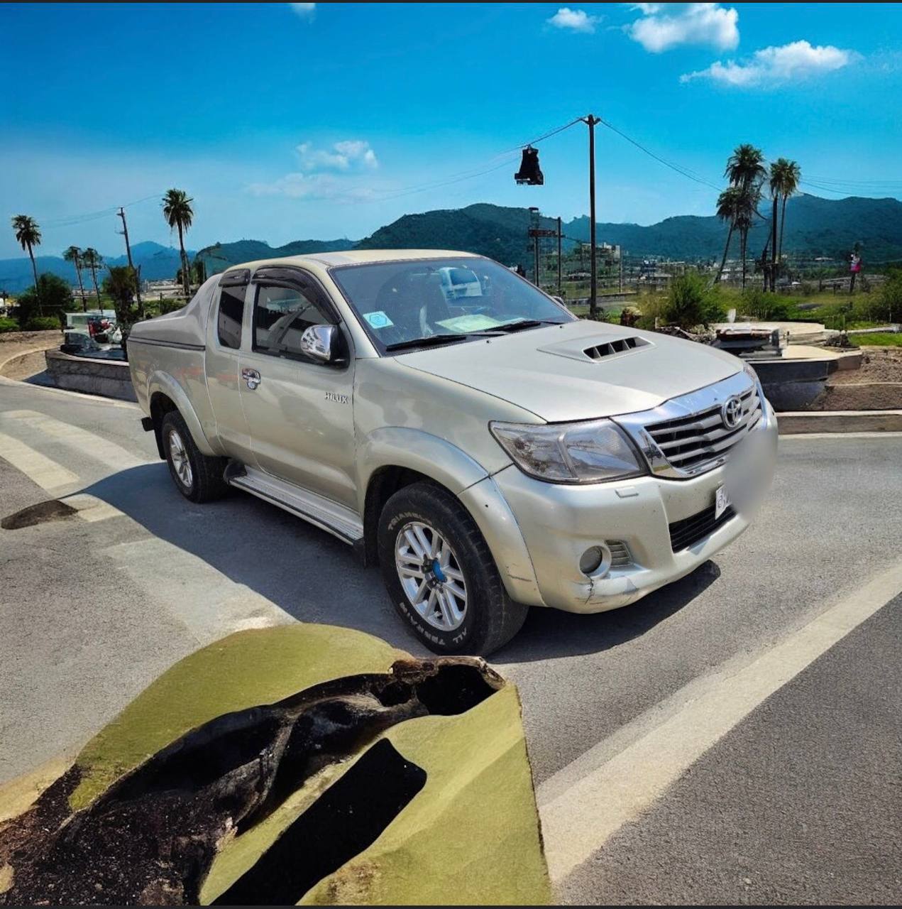 Toyota Hilux (Bank)