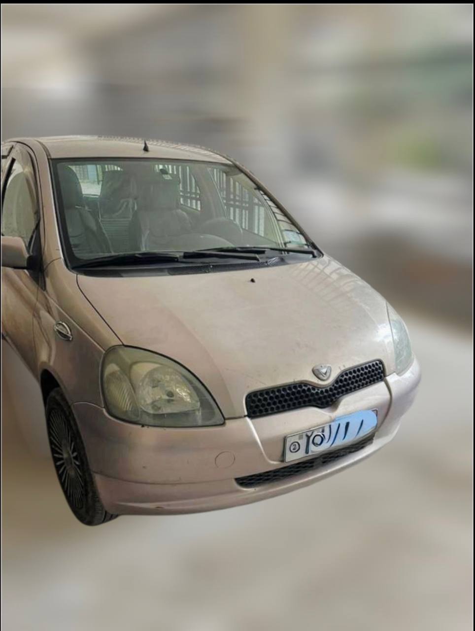 TOYOTA VITZ