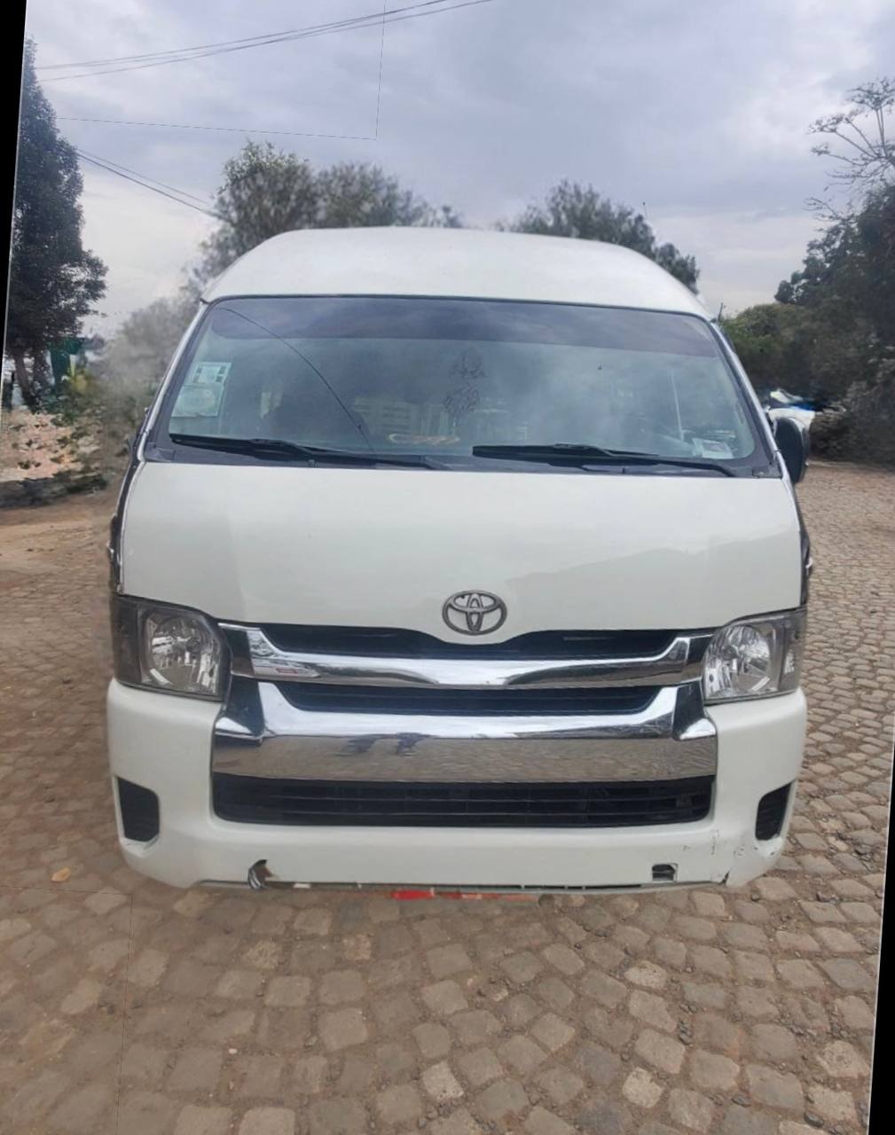 Toyota HiAce – High Roof