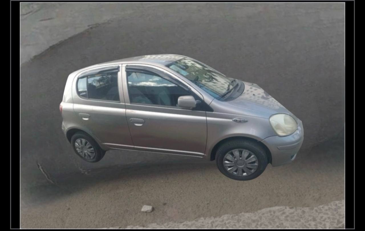 Toyota Vitz (XP10)