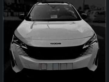 PEUGEOT 5008 GT
