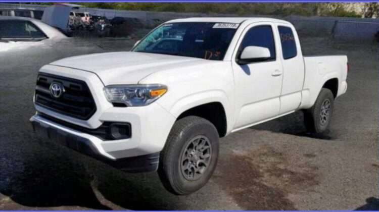 TOYOTA TACOMA