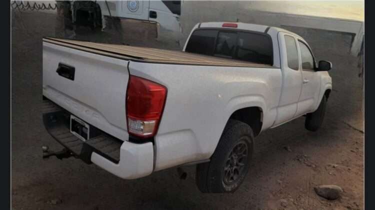 TOYOTA TACOMA
