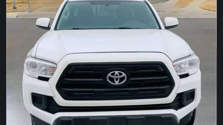 TOYOTA TACOMA