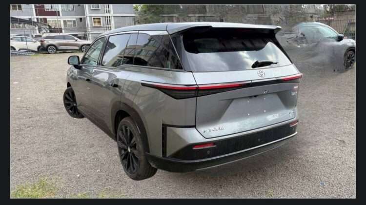 TOYOTA BZ3X