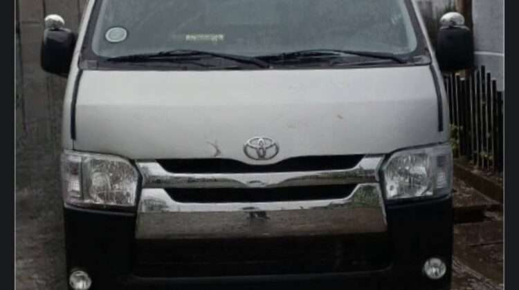 Toyota HiAce Van