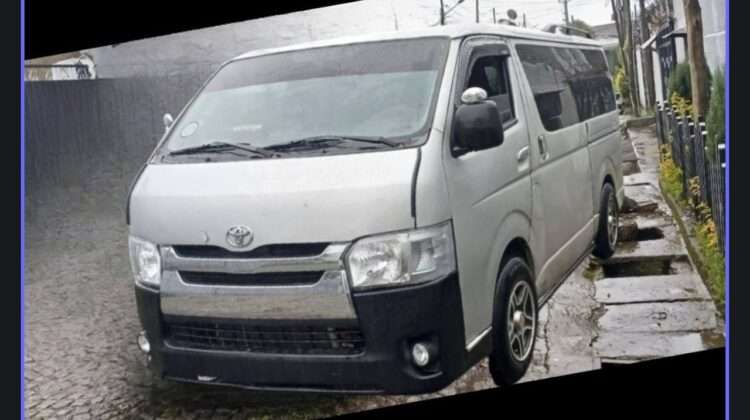 Toyota HiAce Van