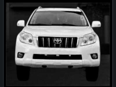 2011 Toyota Land Cruiser Prado J150 Series in Super White II for sale in Addis Ababa1