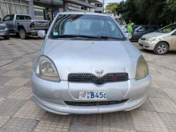 Toyota vitz 2001