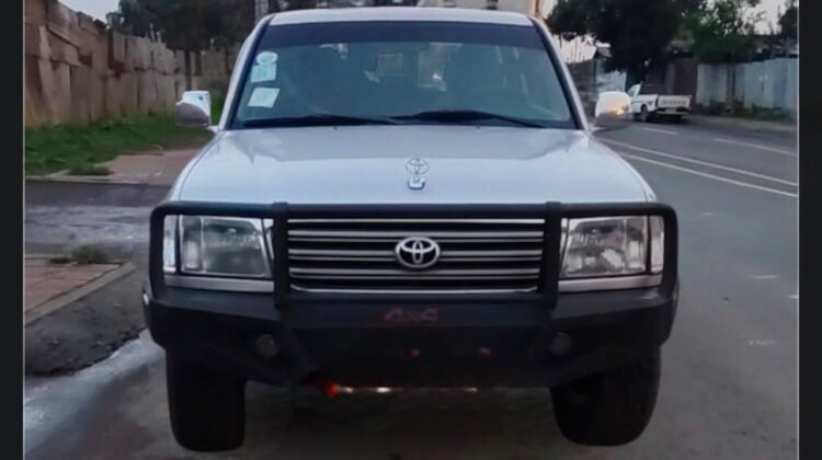 TOYOTA LAND CRUISER J105 100 SERIES