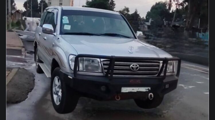 TOYOTA LAND CRUISER J105 100 SERIES