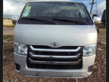 HiAce Abadula SLWB Commuter