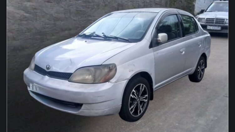 2001 Toyota Platz