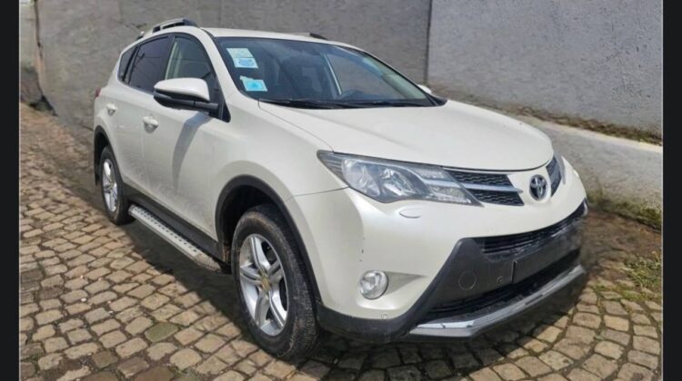 TOYOTA RAV4