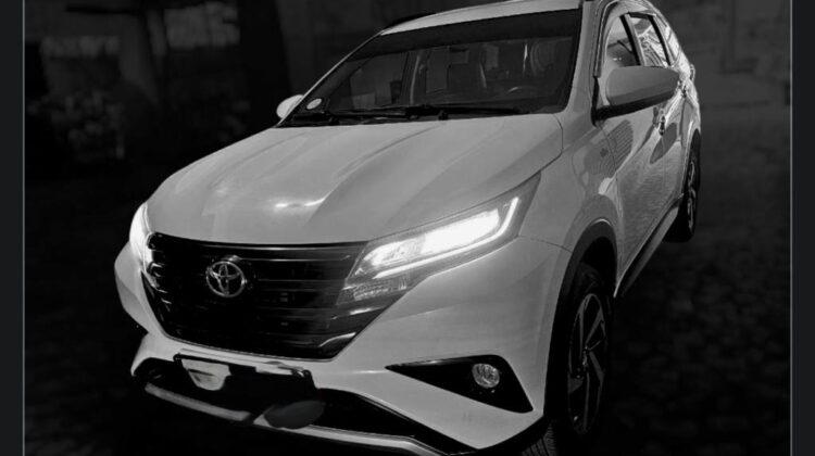 Toyota Rush (GR-S) SUV