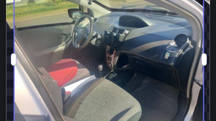 Toyota Vitz 2011