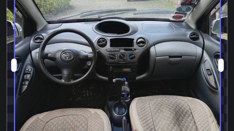 2002 Toyota Vitz
