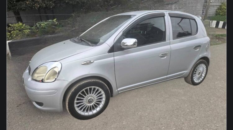 TOYOTA VITZ