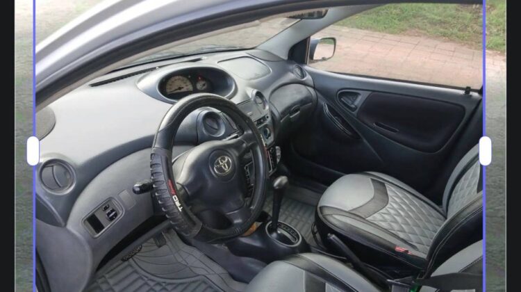 2004 TOYOTA VITZ