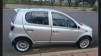 2004 TOYOTA VITZ