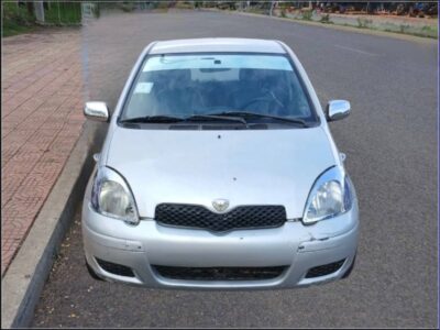 Silver 2004 used Toyota Vitz Ethiopia hatchback for sale1