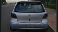 2004 TOYOTA VITZ