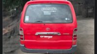 2004 Toyota HiAce XH10 Series (“Dolphin” model)