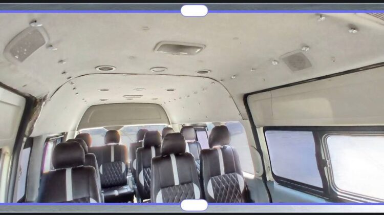 2007 Toyota HiAce (Bank)