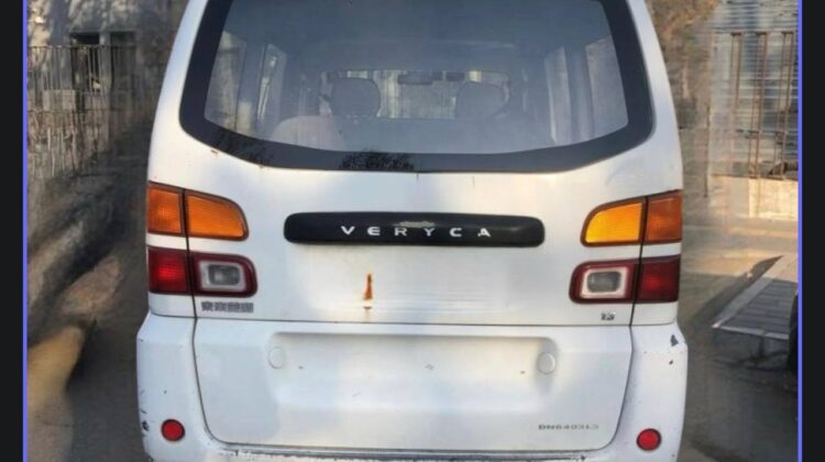 2010 CMC VERYCA MINICAB VAN