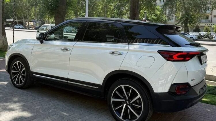 2021 FAW BESTUNE T77