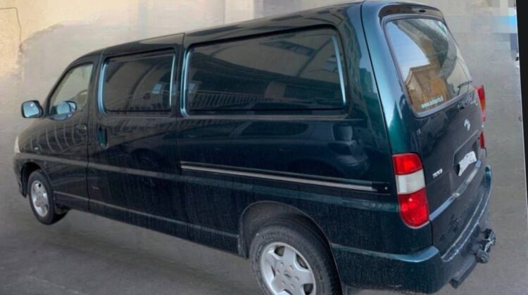 2008 Toyota HiAce Granvia Crew Van