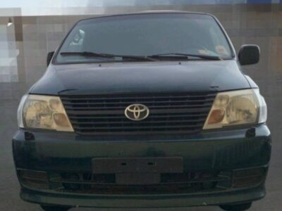 Image 4 Alt Text: 2008 Toyota HiAce Granvia front fascia view showing front bumper radiator grille headlights and Toyota emblem