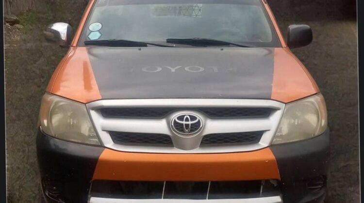 2006 TOYOTA HILUX EXTENDED CAB