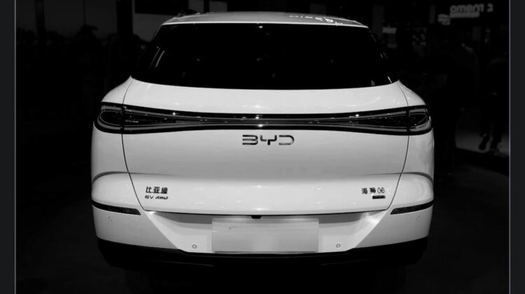 BYD Sealion 06 DM-i Plug-in Hybrid SUV