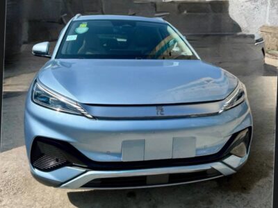 1:Front grille and LED headlights view of 2025 BYD Yuan Plus Atto 3 in Surfing Blue