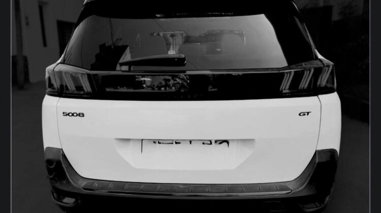 2021 PEUGEOT 5008 (Bank)