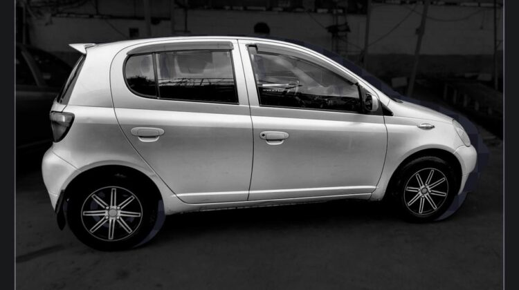 2001 TOYOTA VITZ HATCHBACK