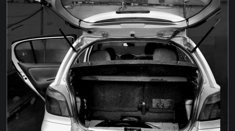 2001 TOYOTA VITZ HATCHBACK