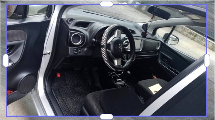 2014 XP130 Toyota Vitz.