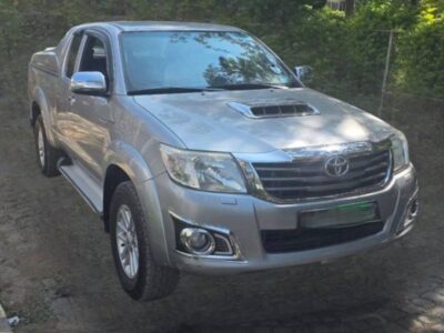 1:Toyota Hilux Vigo Addis Ababa 2015 silver front profile