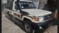 Toyota Land Cruiser (LC79) single-cab pickup truck