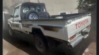Toyota Land Cruiser (LC79) single-cab pickup truck